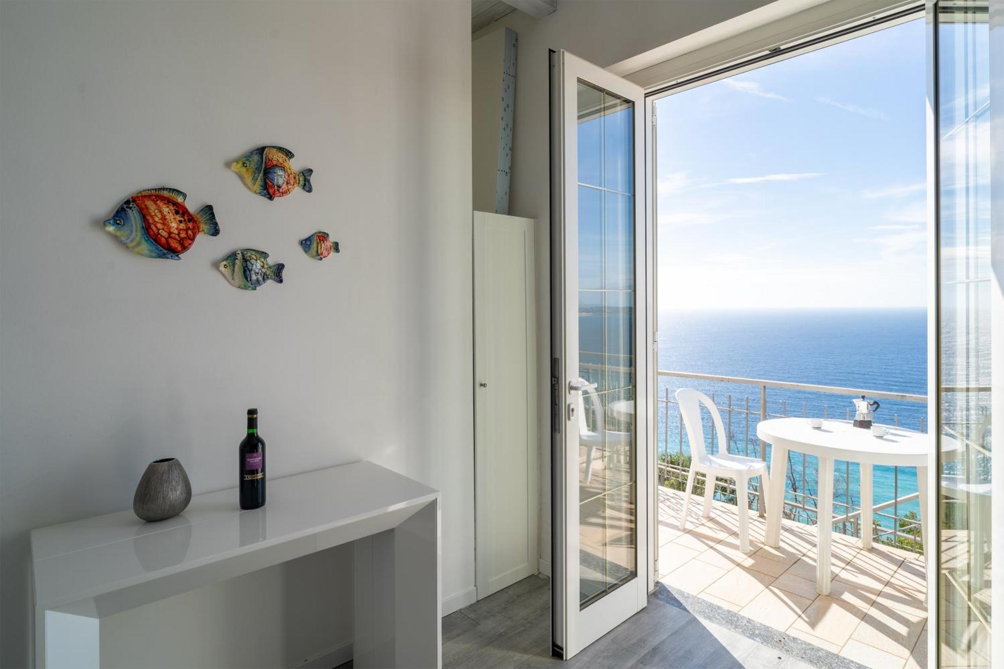 شقة Casa Grimaldi - Terrace & Sea View فنتيميليا المظهر الخارجي الصورة