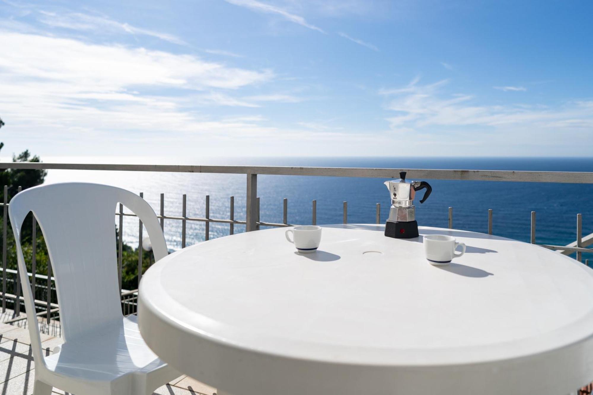 شقة Casa Grimaldi - Terrace & Sea View فنتيميليا المظهر الخارجي الصورة