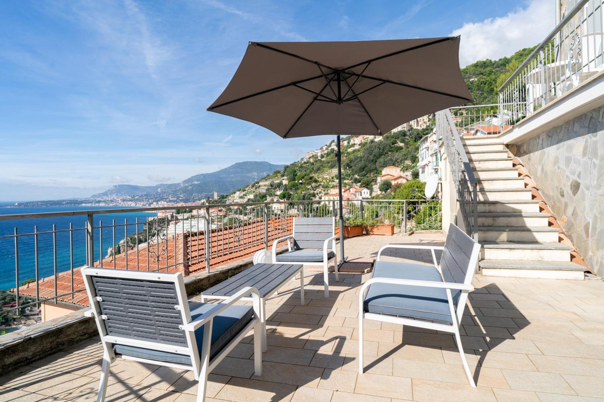 شقة Casa Grimaldi - Terrace & Sea View فنتيميليا المظهر الخارجي الصورة
